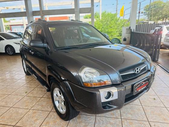 HYUNDAI TUCSON 2.0 GL 2WD 16V GASOLINA 4P MANUAL